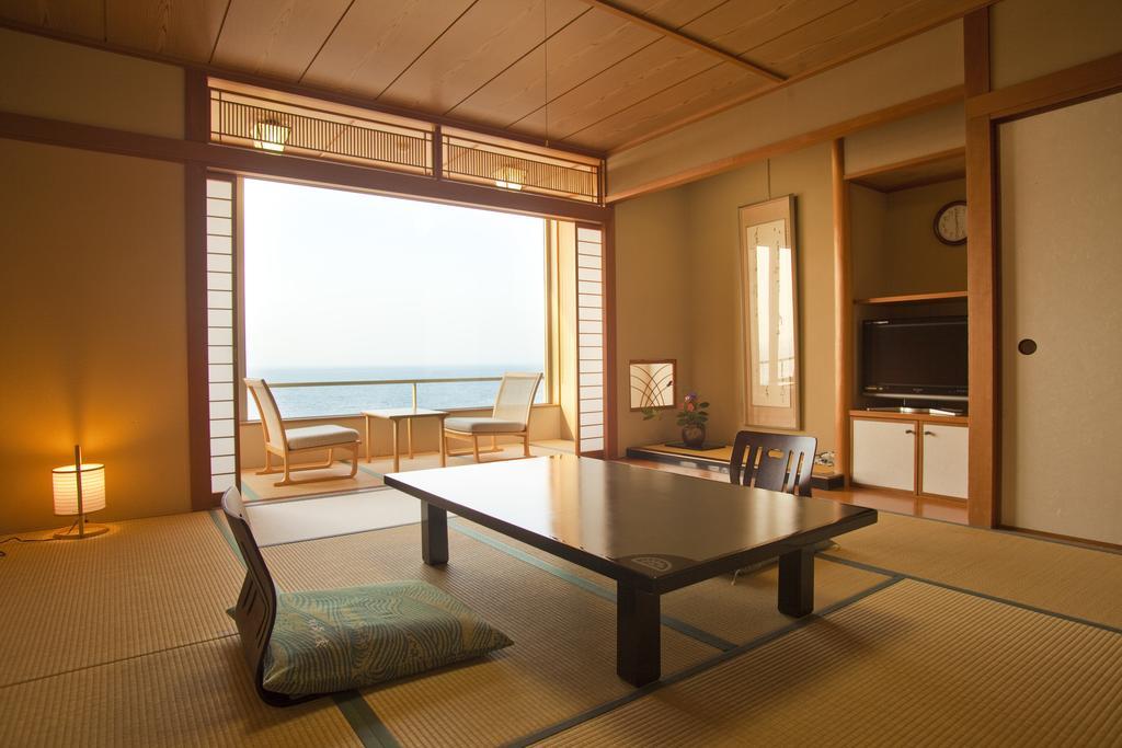 Kaike Kikunoya Yonago Quarto foto